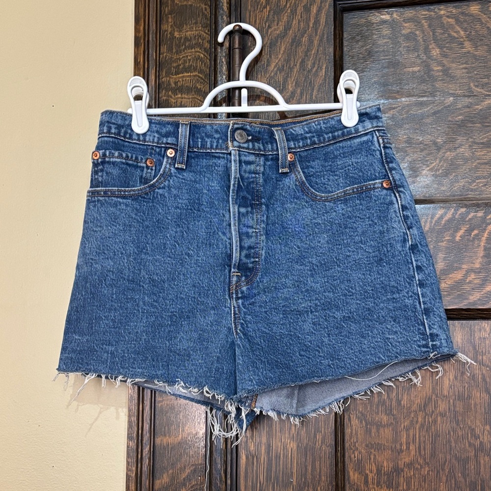 Levi’s Ribcage Denim Shorts